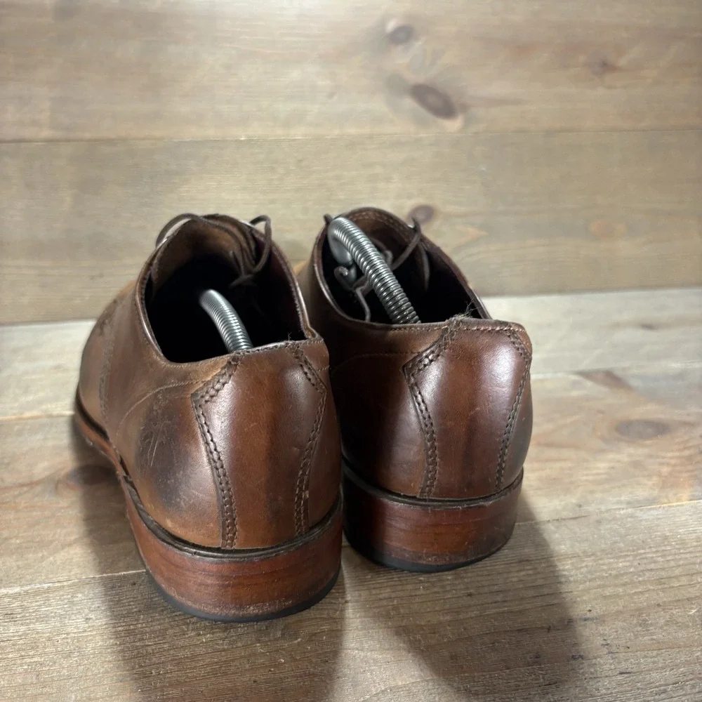 frye arkansas Mens size 9.5 shoes Brown Leather Cap Toe Brogue Oxfords